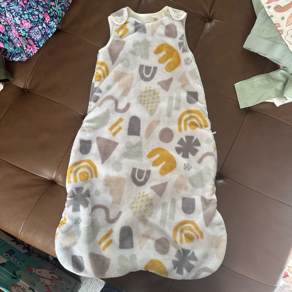 Nordstrom White and Gray Sleeveless Thick sleep sack